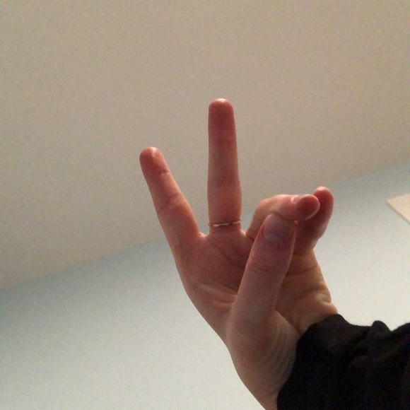 Meet your Posher, Alexia - Picture 1 of 1